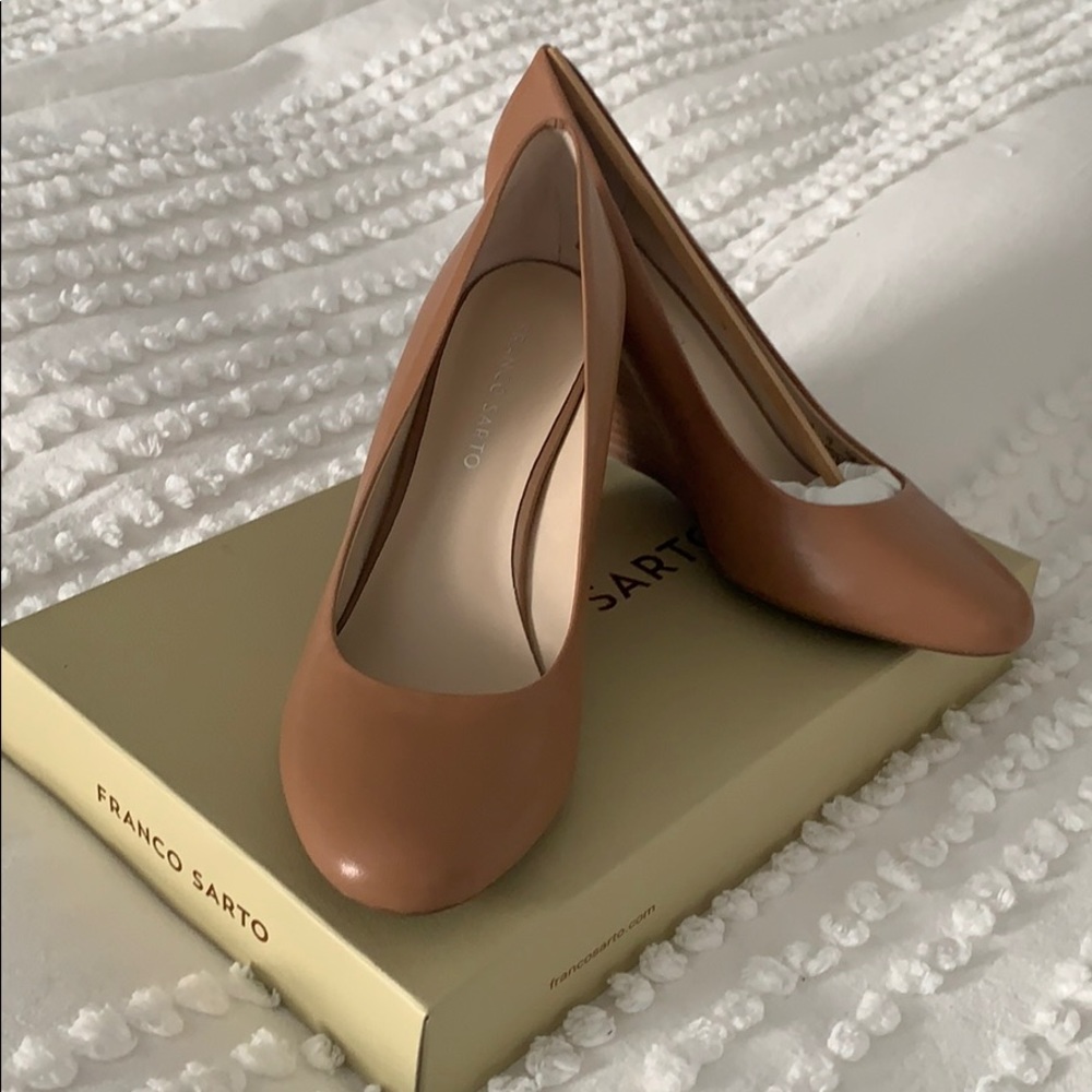 Tan wedges